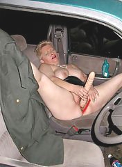Amazing masturbation in the car